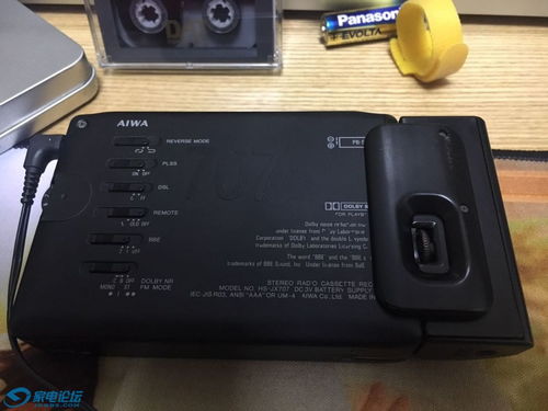 从废墟中恢复的日光 AIWA HS-JX707的怀旧体验